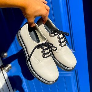 New Dr Martens 1461 Women's Hardware Leather Oxford Shoes in White.